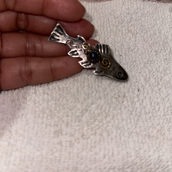 Vintage Artissan Made Sterling Silver Amethyst Fish Pin/ Pendant - Picture 3 of 7